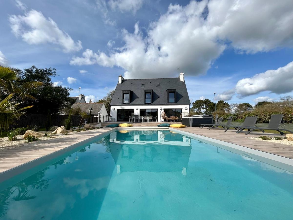 Superbe Villa Tout Confort Avec Piscine Chauffee Er Couverte Et Spa A 2 Pas De La Plage ฟุยส์นอง ภายนอก รูปภาพ