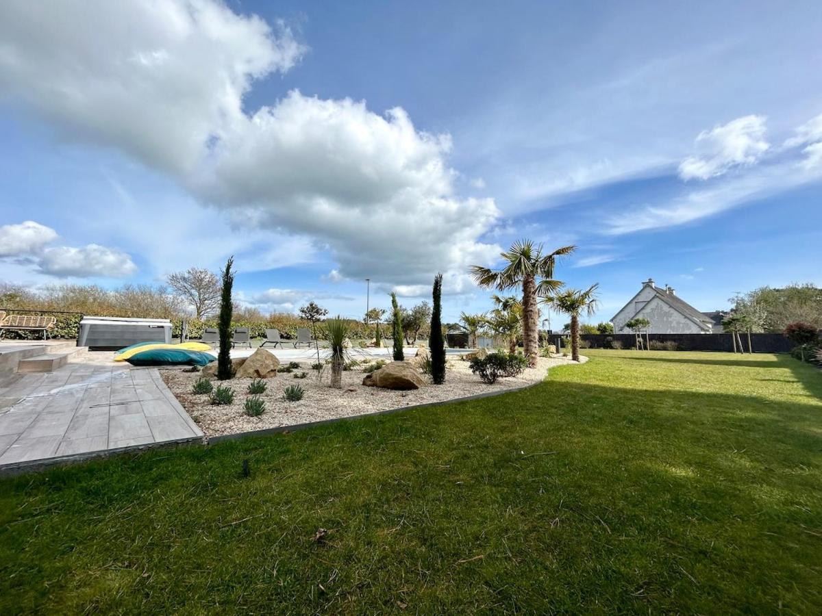 Superbe Villa Tout Confort Avec Piscine Chauffee Er Couverte Et Spa A 2 Pas De La Plage ฟุยส์นอง ภายนอก รูปภาพ